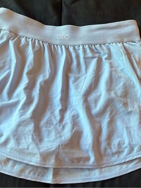 ALO Yoga Light Blue Women’s Athletic Skort
